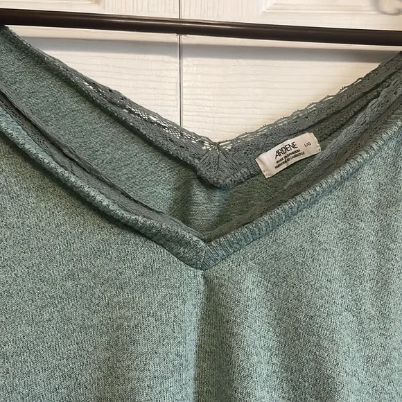 Sweater - Picture 2 of 3